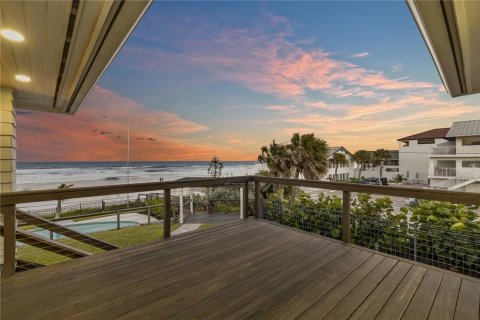 House in New Smyrna Beach, Florida 4 bedrooms, 334.45 sq.m. № 2391410 - photo 14