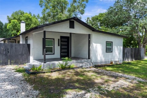 Casa en venta en Tampa, Florida, 3 dormitorios, 102.75 m2 № 1914834 - foto 1