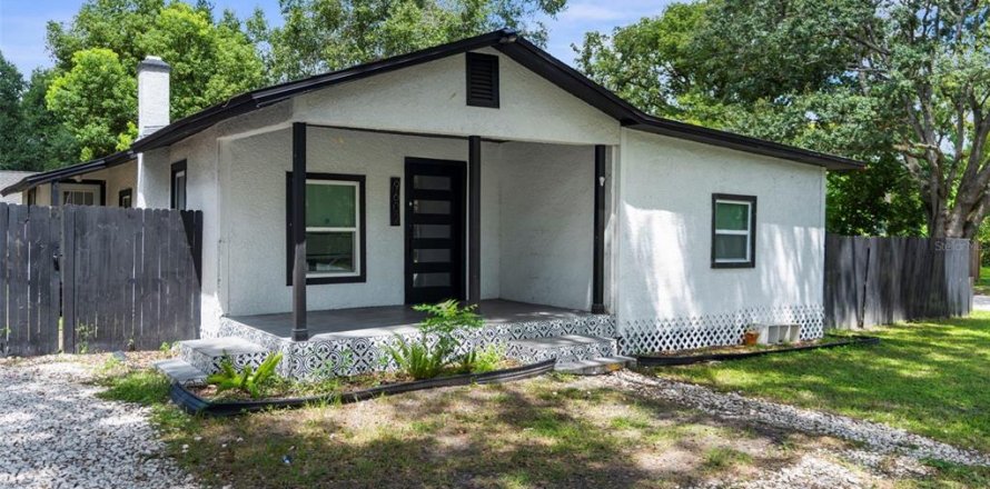 Casa en Tampa, Florida 3 dormitorios, 102.75 m2 № 1914834