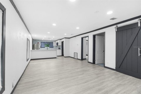 Casa en venta en Tampa, Florida, 3 dormitorios, 102.75 m2 № 1914834 - foto 6