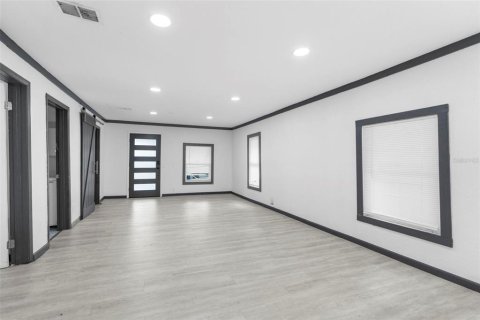 Casa en venta en Tampa, Florida, 3 dormitorios, 102.75 m2 № 1914834 - foto 3