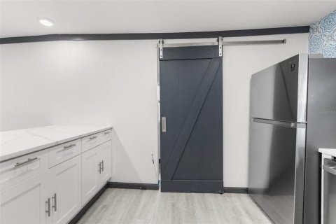 Casa en venta en Tampa, Florida, 3 dormitorios, 102.75 m2 № 1914834 - foto 11