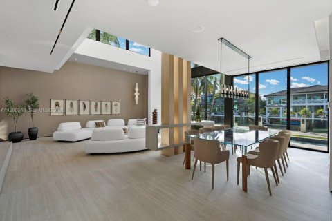 Casa en alquiler en Fort Lauderdale, Florida, 6 dormitorios № 2057614 - foto 14