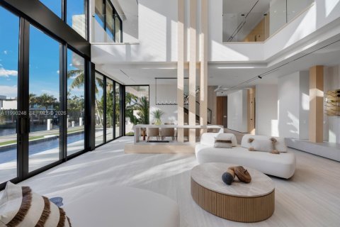 Casa en alquiler en Fort Lauderdale, Florida, 6 dormitorios № 2057614 - foto 13