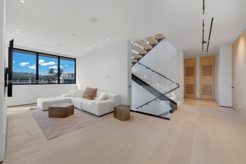 Casa en alquiler en Fort Lauderdale, Florida, 6 dormitorios № 2057614 - foto 25