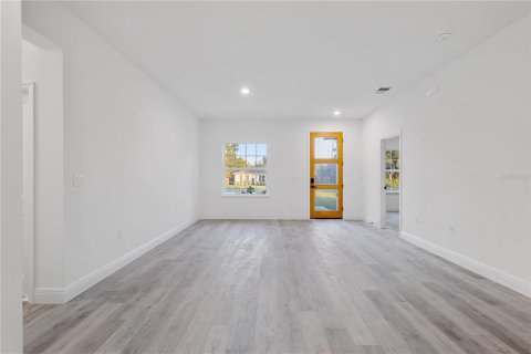 Villa ou maison à louer à Ocala, Floride: 4 chambres, 151.43 m2 № 2418750 - photo 8
