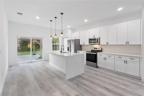 Villa ou maison à louer à Ocala, Floride: 4 chambres, 151.43 m2 № 2418750 - photo 13