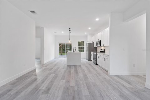 Villa ou maison à louer à Ocala, Floride: 4 chambres, 151.43 m2 № 2418750 - photo 7