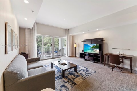 Condo in Doral, Florida, 3 bedrooms  № 1959595 - photo 3