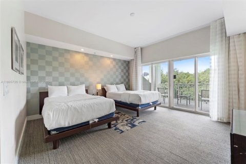 Condo in Doral, Florida, 3 bedrooms  № 1959595 - photo 14
