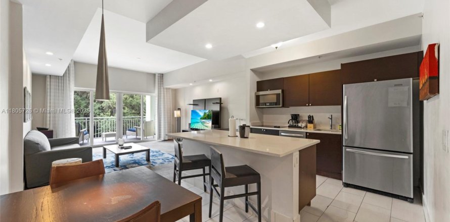 Condo in Doral, Florida, 3 bedrooms  № 1959595