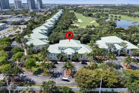 Condo in Doral, Florida, 3 bedrooms  № 1959595 - photo 20