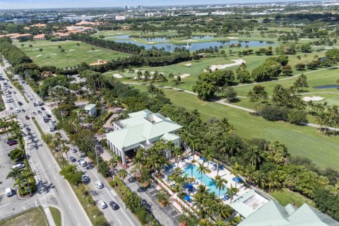 Condo in Doral, Florida, 3 bedrooms  № 1959595 - photo 23