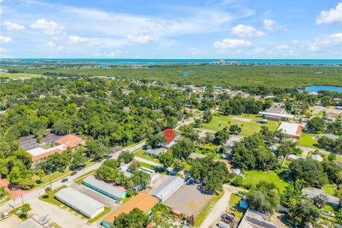 House in New Smyrna Beach, Florida 3 bedrooms, 153.85 sq.m. № 2393802 - photo 29