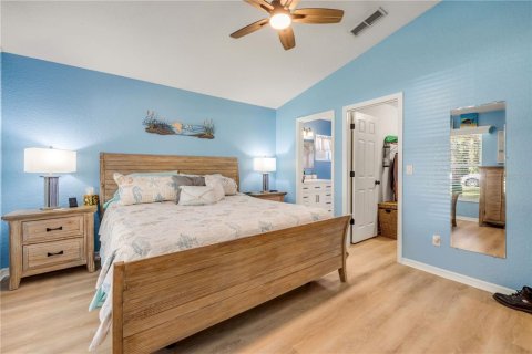 House in New Smyrna Beach, Florida 3 bedrooms, 153.85 sq.m. № 2393802 - photo 14