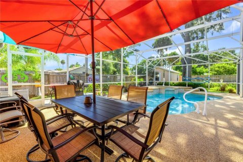 House in New Smyrna Beach, Florida 3 bedrooms, 153.85 sq.m. № 2393802 - photo 20