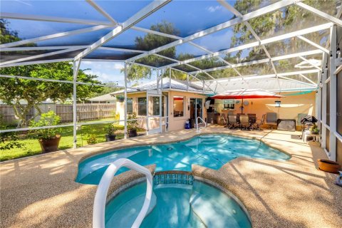 House in New Smyrna Beach, Florida 3 bedrooms, 153.85 sq.m. № 2393802 - photo 24