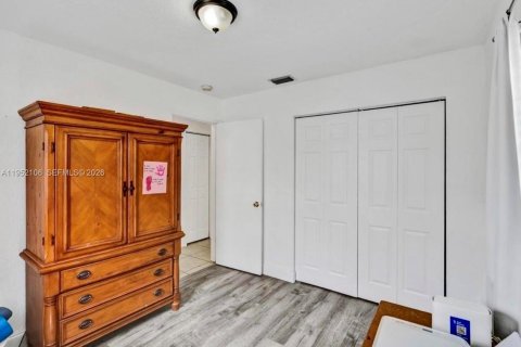 Купить виллу или дом в Майами, Флорида 5 спален, 129.88м2, № 2006718 - фото 21