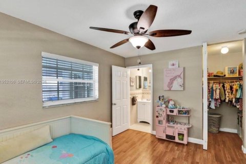 Купить виллу или дом в Майами, Флорида 5 спален, 129.88м2, № 2006718 - фото 15