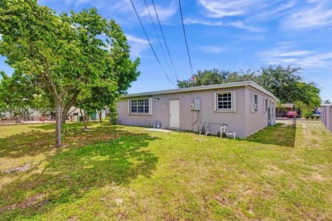 Купить виллу или дом в Майами, Флорида 5 спален, 129.88м2, № 2006718 - фото 7