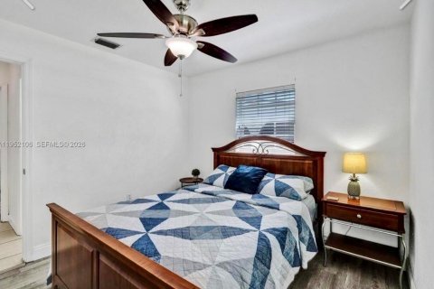 Купить виллу или дом в Майами, Флорида 5 спален, 129.88м2, № 2006718 - фото 17