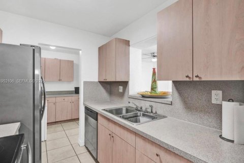 Купить виллу или дом в Майами, Флорида 5 спален, 129.88м2, № 2006718 - фото 25