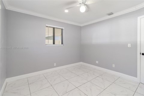 Villa ou maison à louer à Plantation, Floride: 3 chambres, 163.6 m2 № 2078497 - photo 21