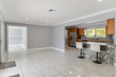 Villa ou maison à louer à Plantation, Floride: 3 chambres, 163.6 m2 № 2078497 - photo 3