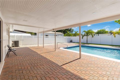 Villa ou maison à louer à Plantation, Floride: 3 chambres, 163.6 m2 № 2078497 - photo 27