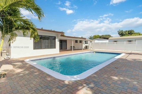 Villa ou maison à louer à Plantation, Floride: 3 chambres, 163.6 m2 № 2078497 - photo 30