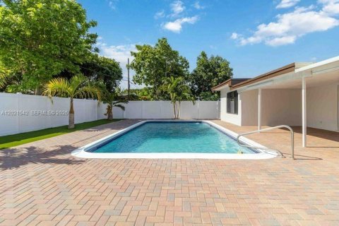 Villa ou maison à louer à Plantation, Floride: 3 chambres, 163.6 m2 № 2078497 - photo 24