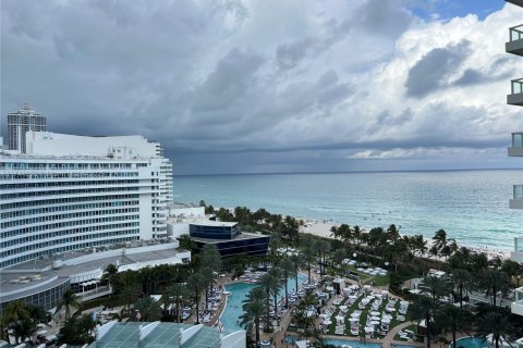 Condominio en venta en Miami Beach, Florida, 47.94 m2 № 1710971 - foto 1