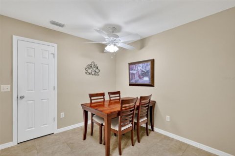 Купить виллу или дом в Те-Виллиджис, Флорида 6 комнат, 107.4м2, № 1914500 - фото 19