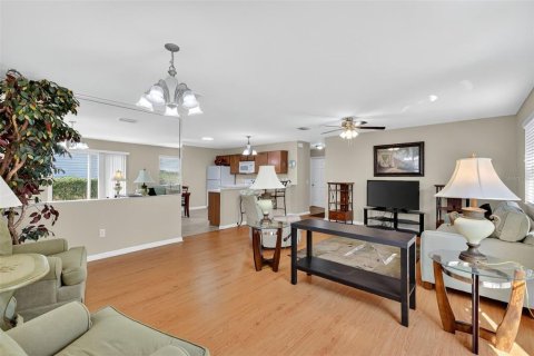 Купить виллу или дом в Те-Виллиджис, Флорида 6 комнат, 107.4м2, № 1914500 - фото 9