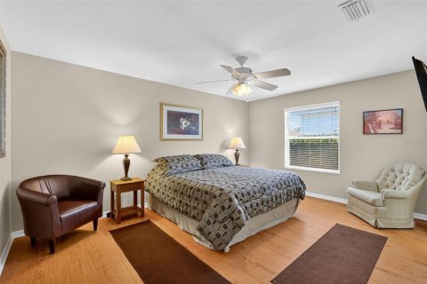 Купить виллу или дом в Те-Виллиджис, Флорида 6 комнат, 107.4м2, № 1914500 - фото 20