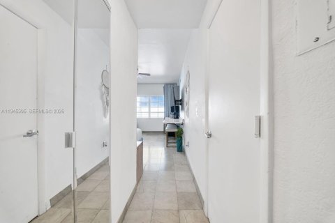 Купить кондоминиум в Майами-Бич, Флорида 25.08м2, № 2001819 - фото 7