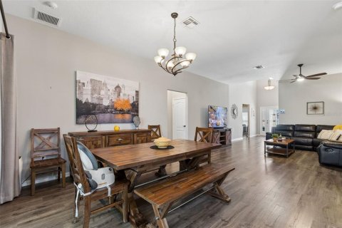 Casa en venta en Wesley Chapel, Florida, 3 dormitorios, 210.33 m2 № 2096545 - foto 10