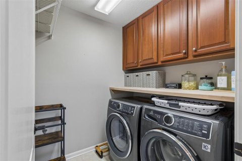 Casa en venta en Wesley Chapel, Florida, 3 dormitorios, 210.33 m2 № 2096545 - foto 25