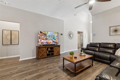 Casa en venta en Wesley Chapel, Florida, 3 dormitorios, 210.33 m2 № 2096545 - foto 8