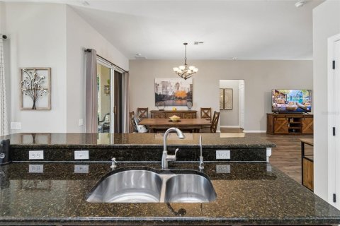 Casa en venta en Wesley Chapel, Florida, 3 dormitorios, 210.33 m2 № 2096545 - foto 21