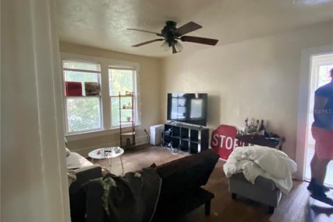 Propiedad comercial en venta en Gainesville, Florida, 7 dormitorios, 262.54 m2 № 2166351 - foto 17