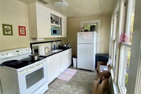 Propiedad comercial en venta en Gainesville, Florida, 7 dormitorios, 262.54 m2 № 2166351 - foto 18