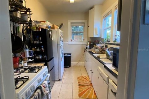 Propiedad comercial en venta en Gainesville, Florida, 7 dormitorios, 262.54 m2 № 2166351 - foto 4