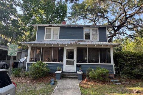 Propiedad comercial en Gainesville, Florida 7 dormitorios, 262.54 m2 № 2166351