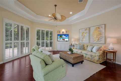 House in Bradenton, Florida 2 bedrooms, 209.96 sq.m. № 2151871 - photo 9