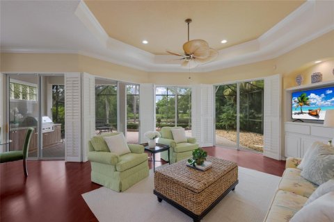 House in Bradenton, Florida 2 bedrooms, 209.96 sq.m. № 2151871 - photo 17