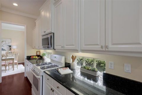 House in Bradenton, Florida 2 bedrooms, 209.96 sq.m. № 2151871 - photo 15