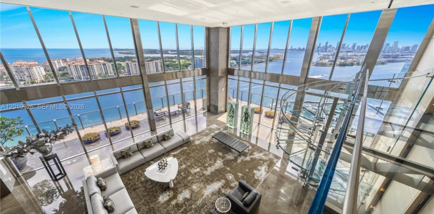 Condominio en Miami Beach, Florida, 5 dormitorios  № 2256751