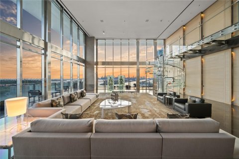 Condominio en venta en Miami Beach, Florida, 5 dormitorios, 840.67 m2 № 2256751 - foto 20
