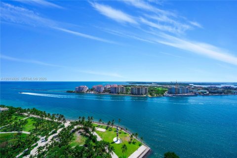 Condominio en venta en Miami Beach, Florida, 5 dormitorios, 840.67 m2 № 2256751 - foto 2